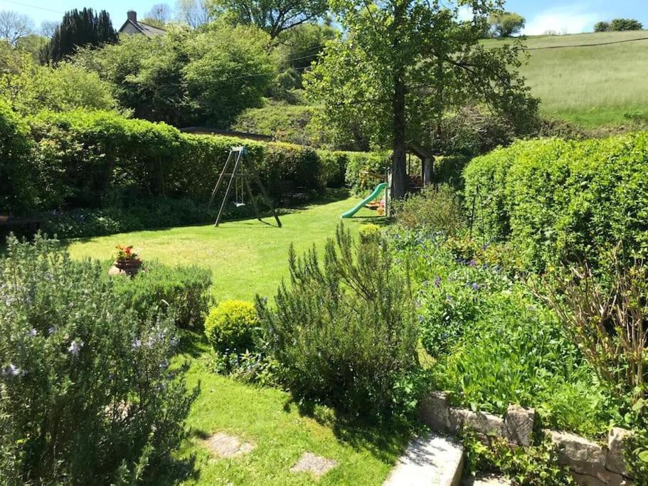 Cedra Cottage - Vintage Country Hideaway Axminster Eksteriør bilde